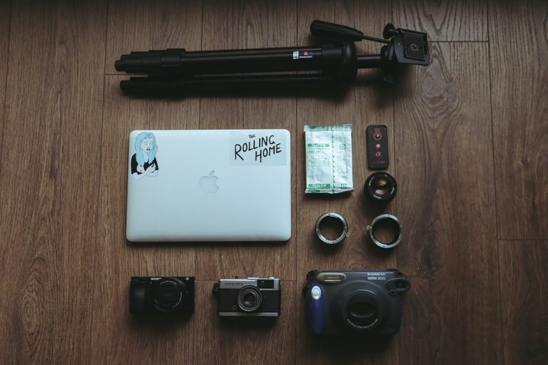 Capturing Moments: A Guide to Choosing the Right Photography Equipment